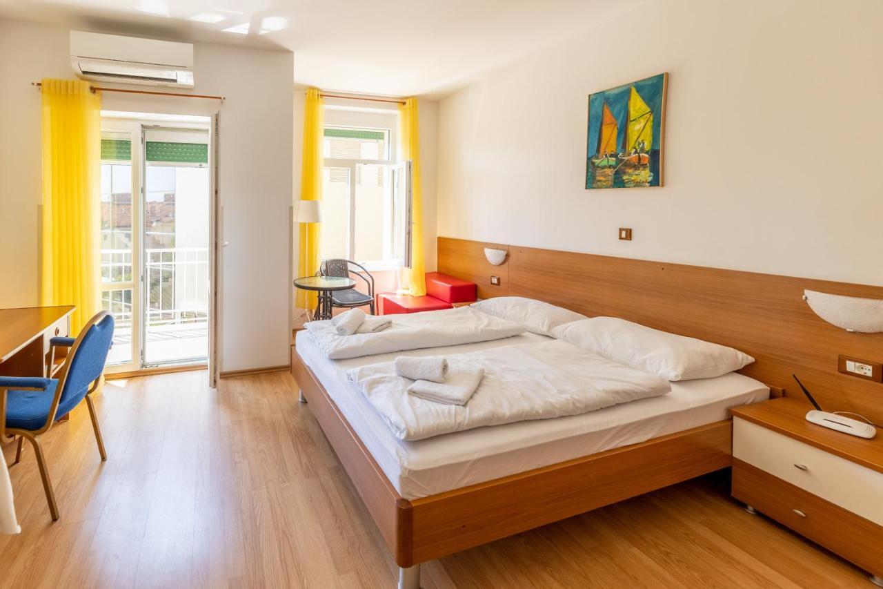 Apartments Liburnija أوباتيا المظهر الخارجي الصورة