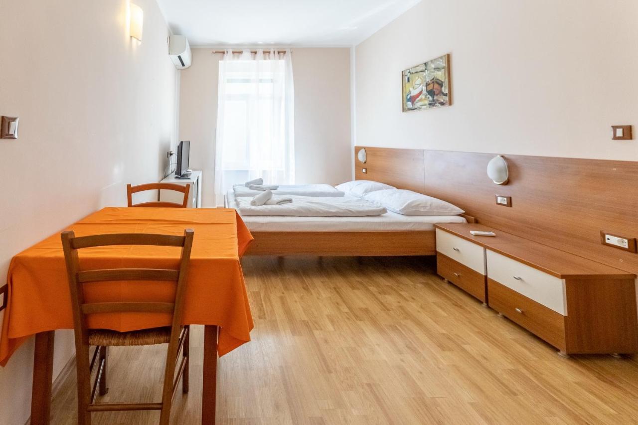 Apartments Liburnija أوباتيا المظهر الخارجي الصورة