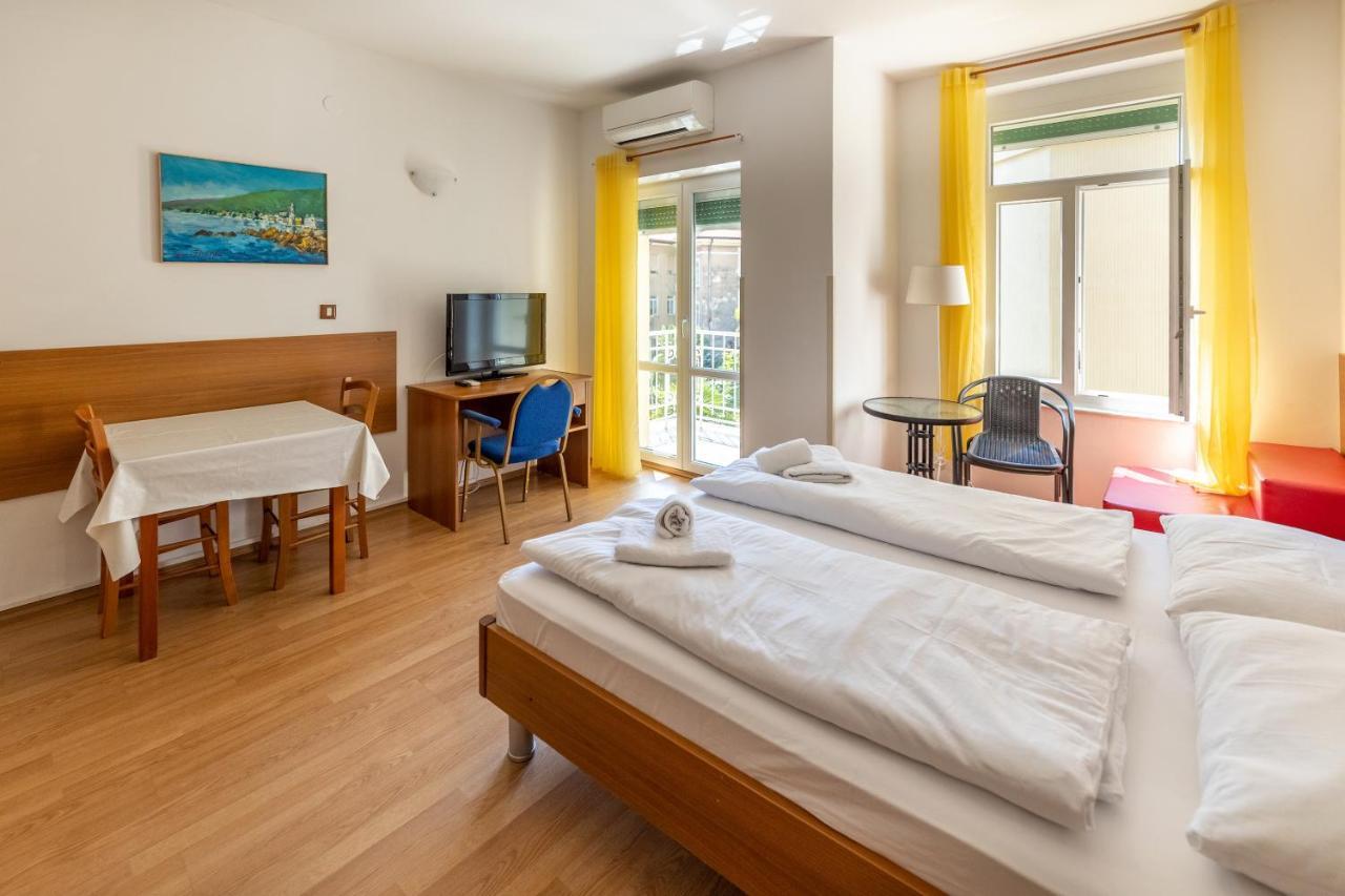 Apartments Liburnija أوباتيا المظهر الخارجي الصورة