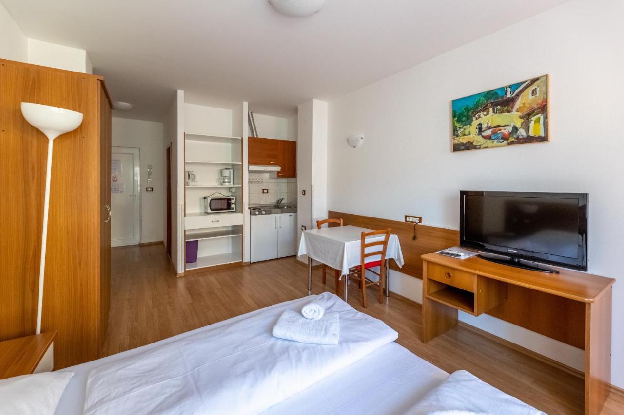 Apartments Liburnija أوباتيا المظهر الخارجي الصورة