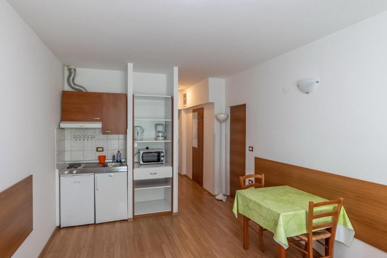Apartments Liburnija أوباتيا المظهر الخارجي الصورة