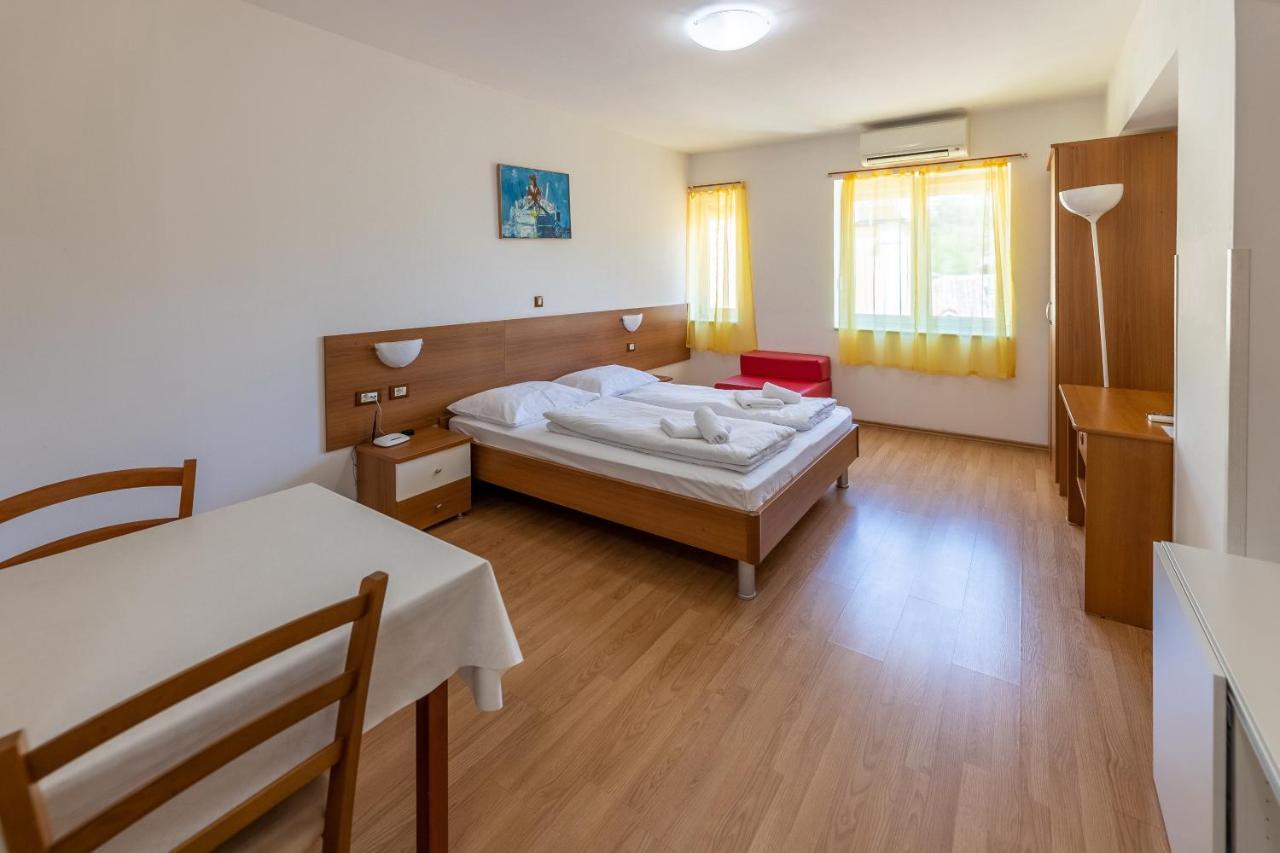 Apartments Liburnija أوباتيا المظهر الخارجي الصورة