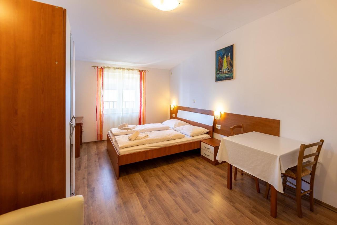 Apartments Liburnija أوباتيا المظهر الخارجي الصورة