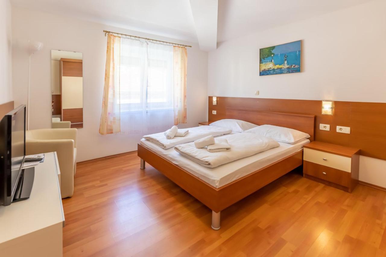 Apartments Liburnija أوباتيا المظهر الخارجي الصورة
