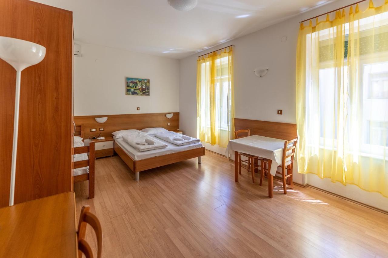 Apartments Liburnija أوباتيا المظهر الخارجي الصورة
