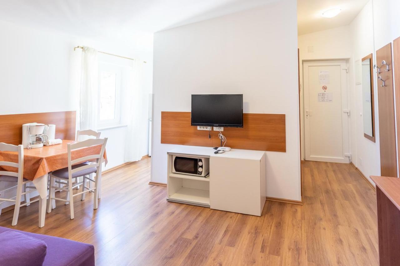 Apartments Liburnija أوباتيا المظهر الخارجي الصورة