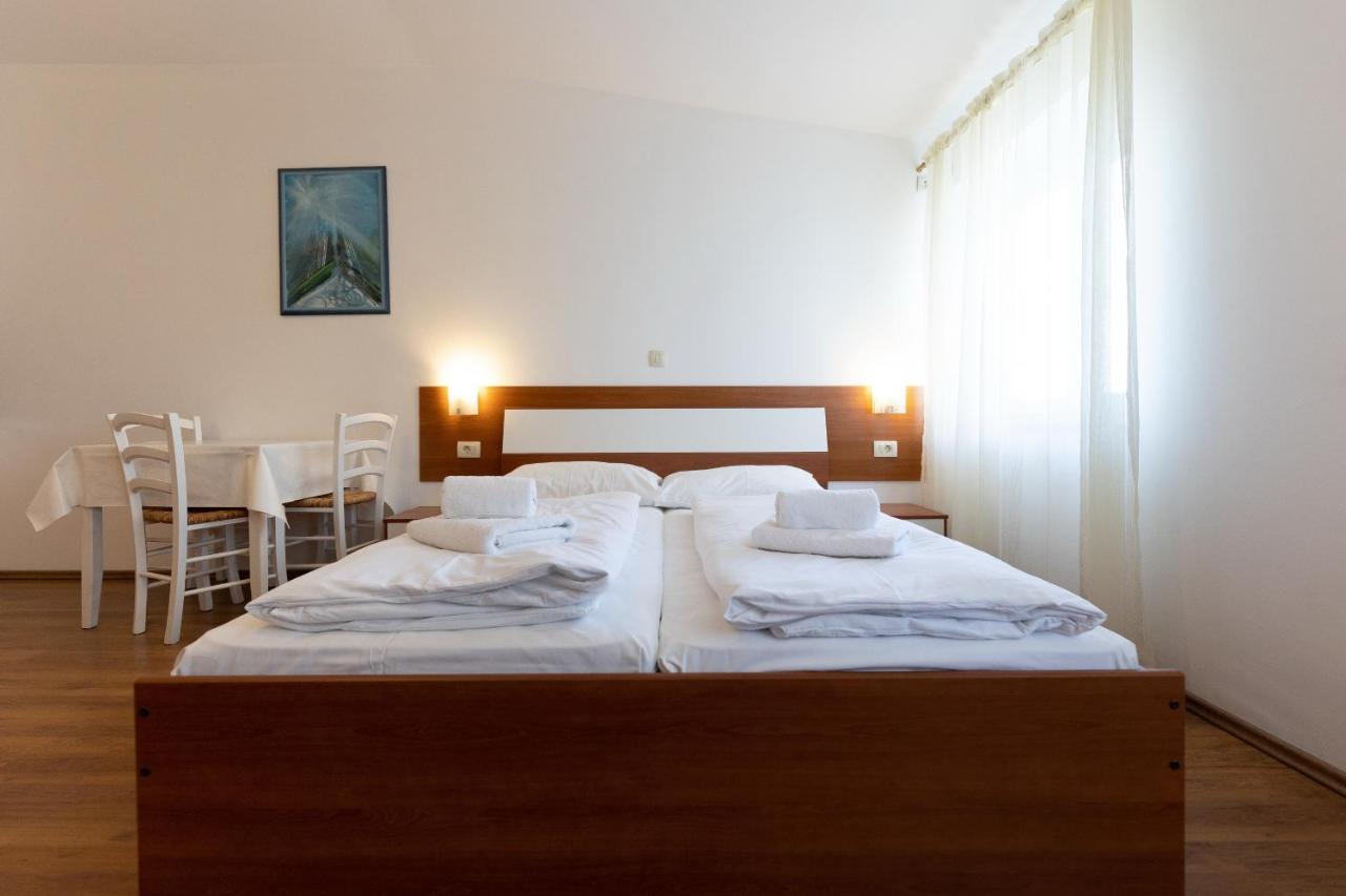 Apartments Liburnija أوباتيا المظهر الخارجي الصورة