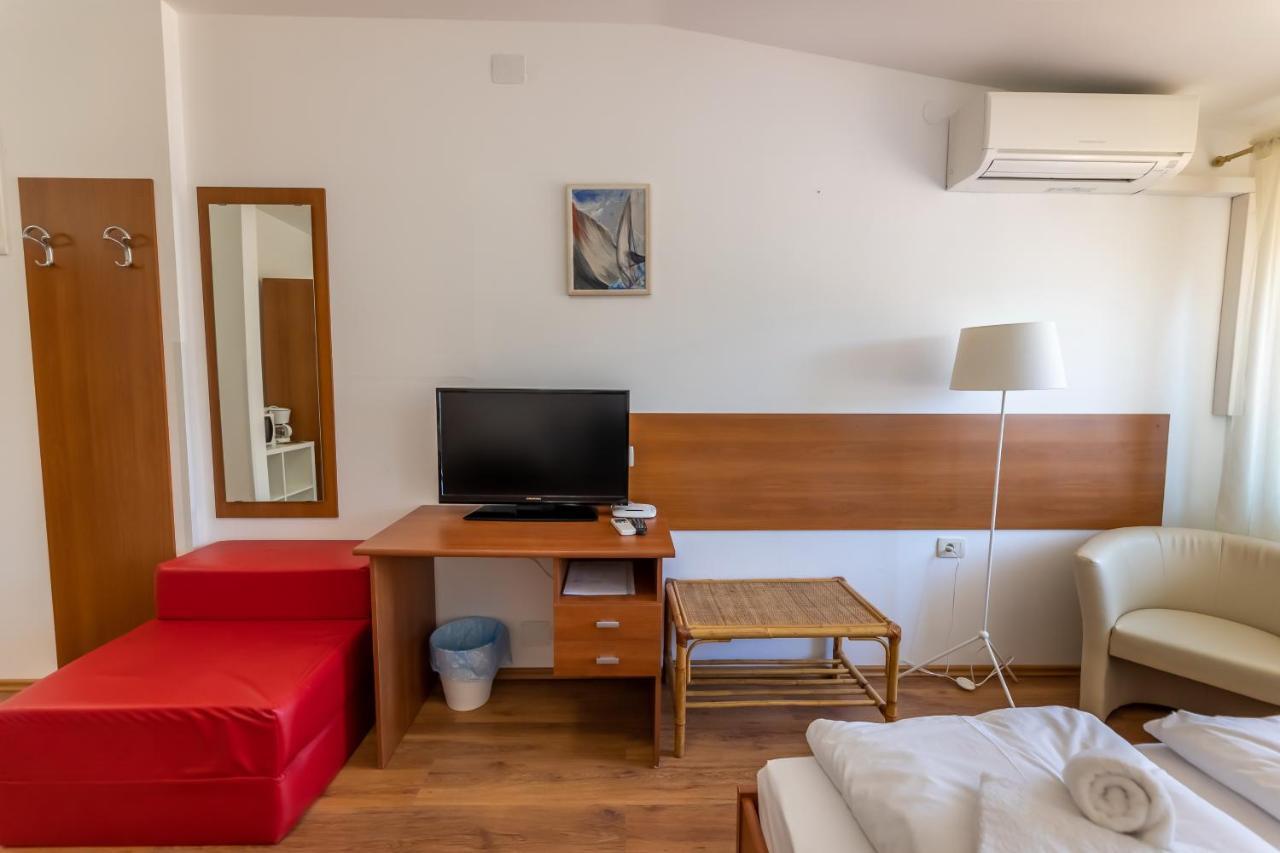 Apartments Liburnija أوباتيا المظهر الخارجي الصورة