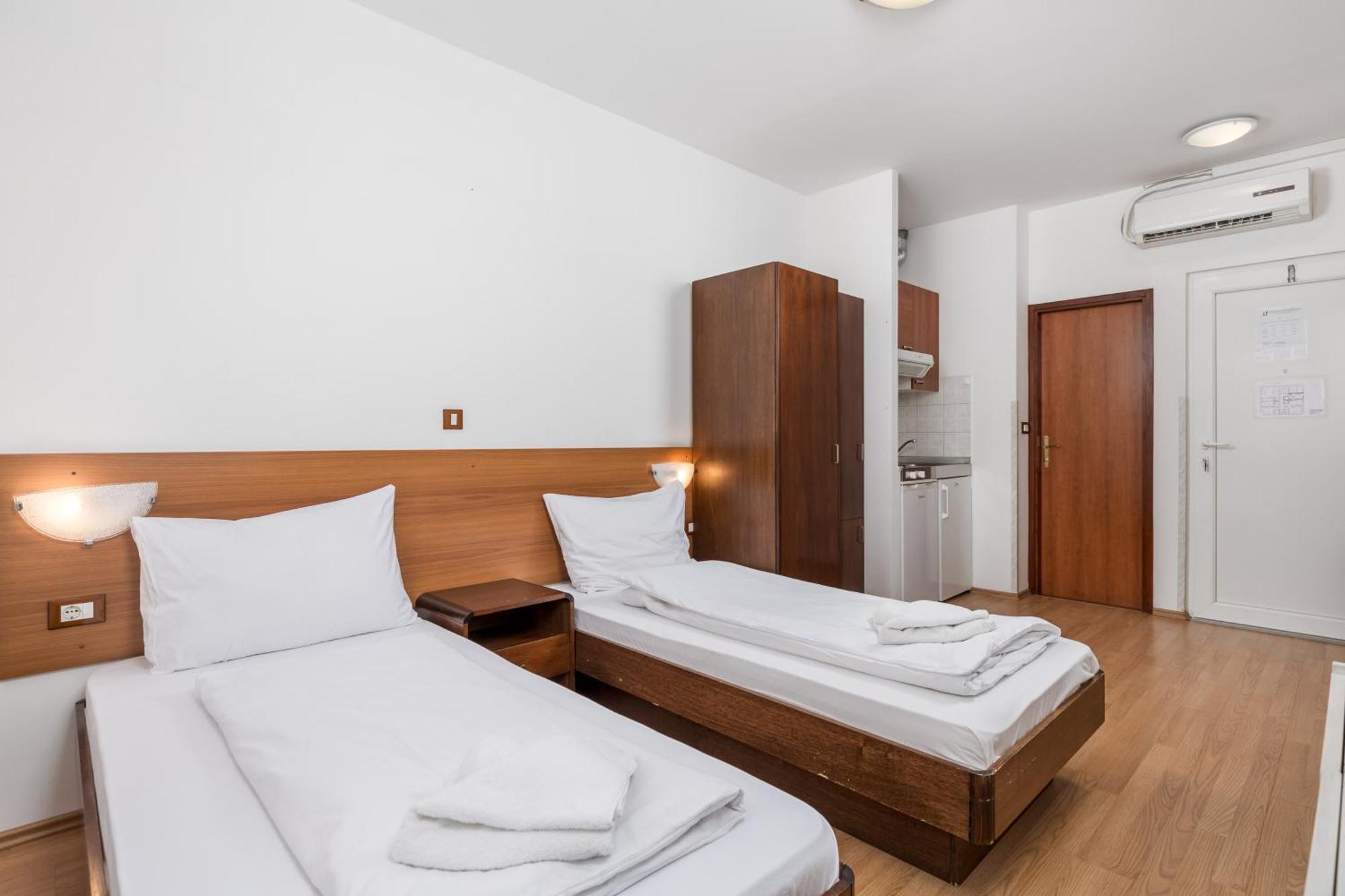 Apartments Liburnija أوباتيا المظهر الخارجي الصورة